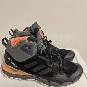 Adidas Terrex hiking boots ladies 11